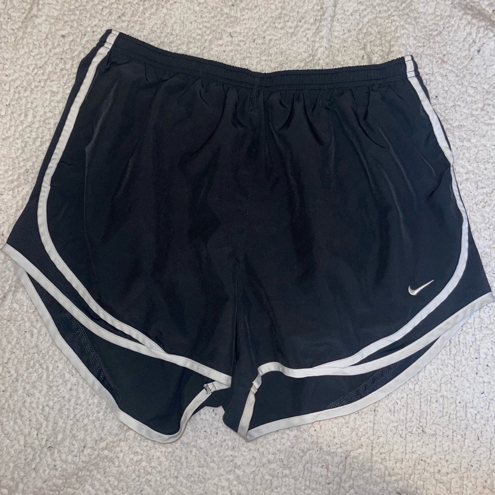 Nike Fri fit Women’s XL shorts in black with white trim